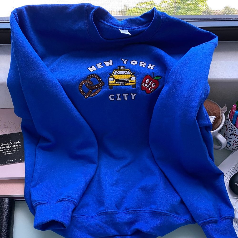NYC CREWNECK embroidered